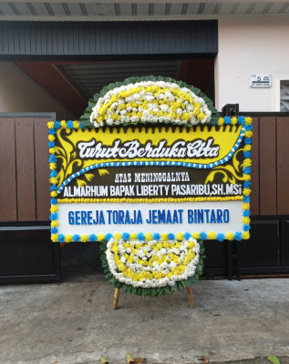 Papan Bunga Duka di Berok Nipah